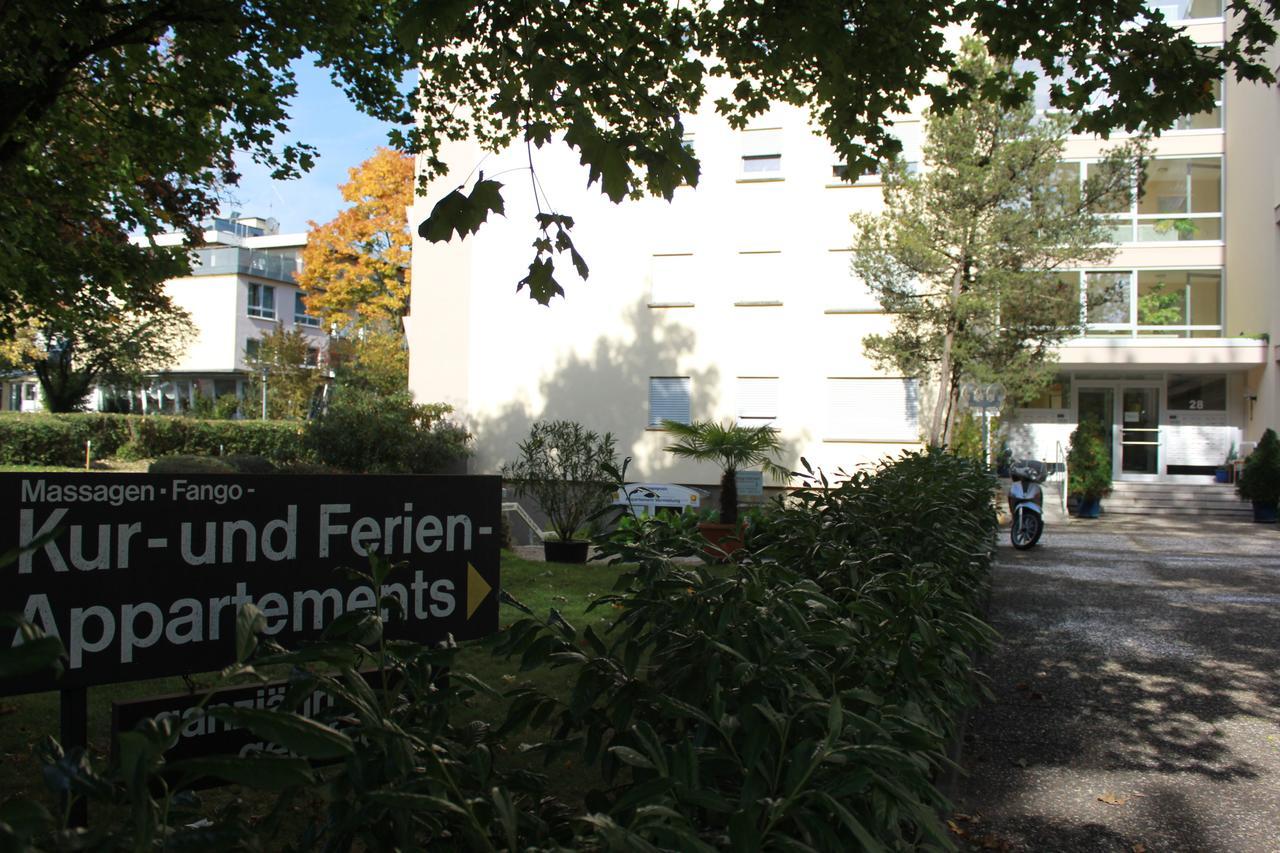 MariaPrimaVera Apartment am Kurpark mit Schwarzwaldblick * * * * Bad Krozingen Bagian luar foto