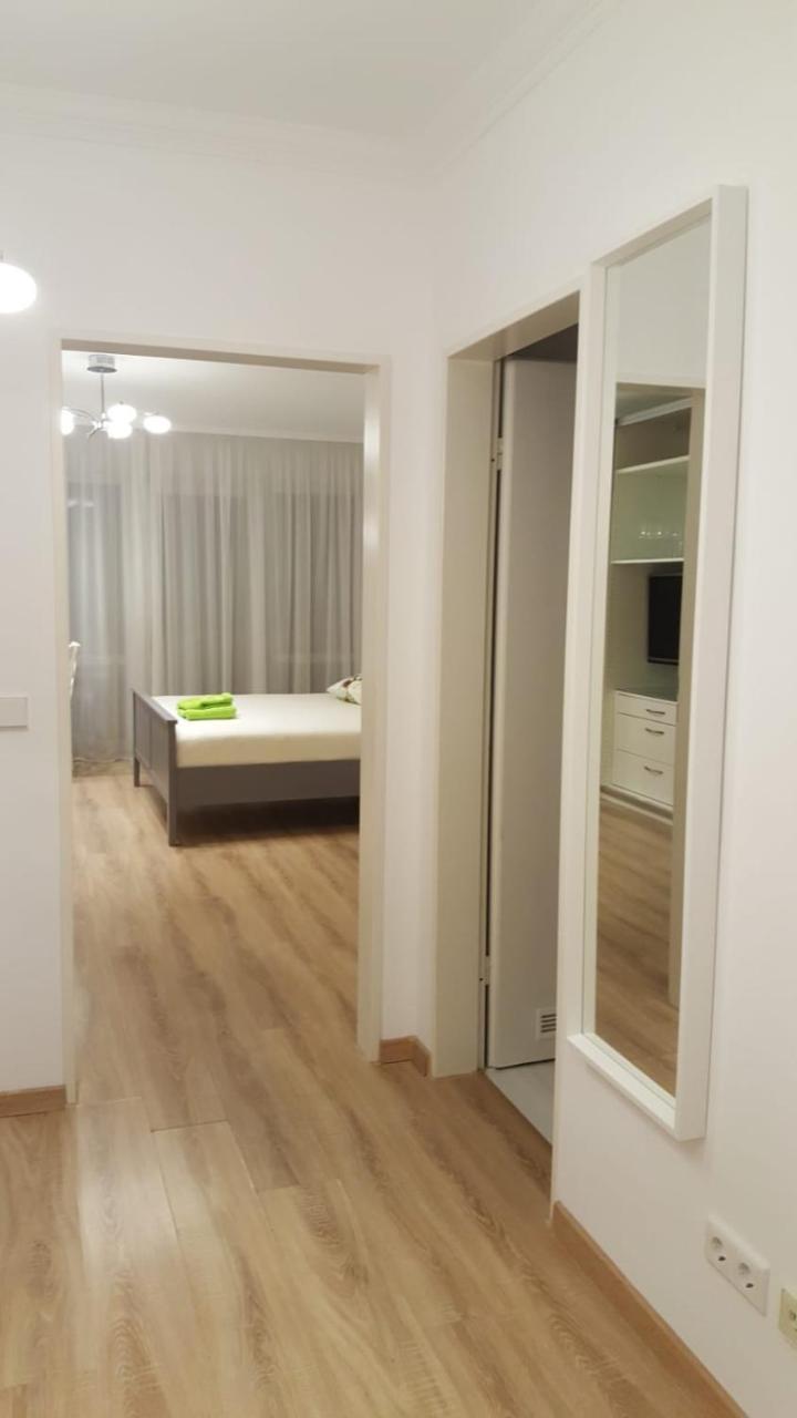 MariaPrimaVera Apartment am Kurpark mit Schwarzwaldblick * * * * Bad Krozingen Bagian luar foto
